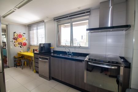 Cozinha de apartamento para alugar com 3 quartos, 200m² em Campo Belo, São Paulo