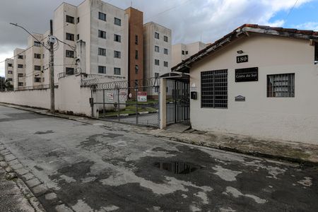 Apartamento para alugar com 49m², 2 quartos e 1 vaga Apartamento para alugar com 49m², 2 quartos e 1 vagaFachada