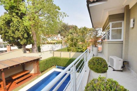 Casa à venda com 3 quartos, 400m² em Fazenda Morumbi, São Paulo