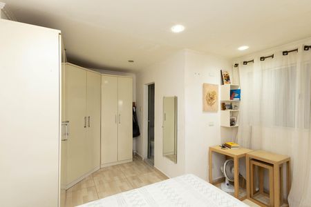 Casa à venda com 135m², 3 quartos e 3 vagasSuíte