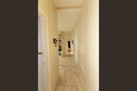 Casa à venda com 135m², 3 quartos e 3 vagasCorredor
