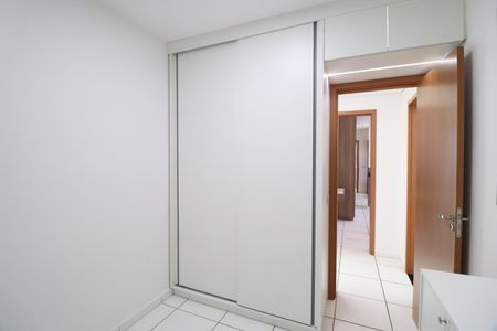 Quarto 1 de apartamento para alugar com 2 quartos, 58m² em Jardim Patricia, Uberlândia
