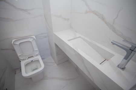 Apartamento para alugar com 135m², 3 quartos e 3 vagas Apartamento para alugar com 135m², 3 quartos e 3 vagasLavabo