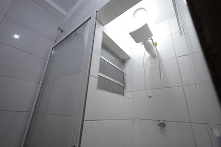 Banheiro de apartamento para alugar com 1 quarto, 35m² em Campestre, Santo André