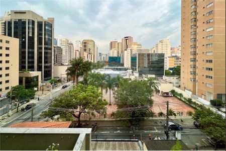 Apartamento para alugar com 29m², 1 quarto e sem vaga