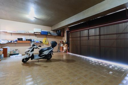 Garagem de casa à venda com 3 quartos, 320m² em Jardim Franca, São Paulo