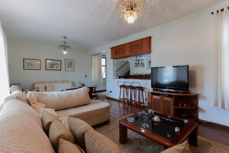 Sala de estar de casa para alugar com 3 quartos, 320m² em Jardim Franca, São Paulo