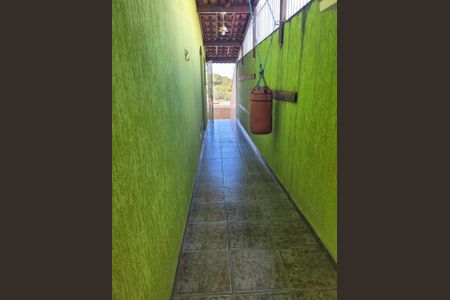 Foto 02 de casa à venda com 3 quartos, 160m² em Gopouva, Guarulhos