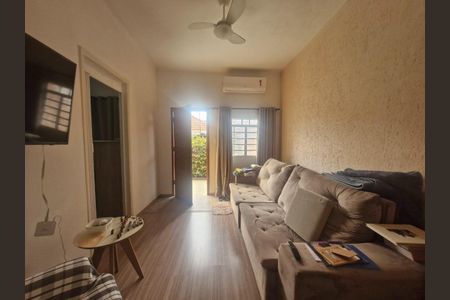 Casa à venda com 190m², 4 quartos e 4 vagas Casa à venda com 190m², 4 quartos e 4 vagasFoto 25