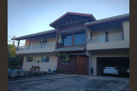 Casa à venda com 520m², 4 quartos e 4 vagas