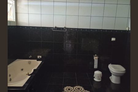Casa à venda com 520m², 4 quartos e 4 vagas