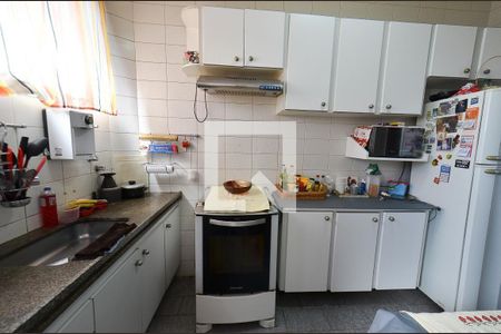 Apartamento à venda com 62m², 2 quartos e 1 vaga Apartamento à venda com 62m², 2 quartos e 1 vagaCozinha