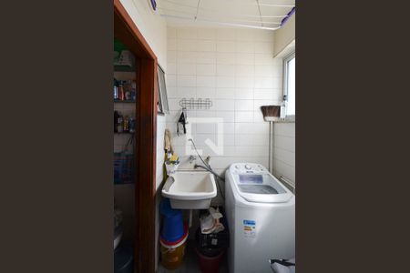 Apartamento à venda com 62m², 2 quartos e 1 vaga Apartamento à venda com 62m², 2 quartos e 1 vagaÁrea de serviço
