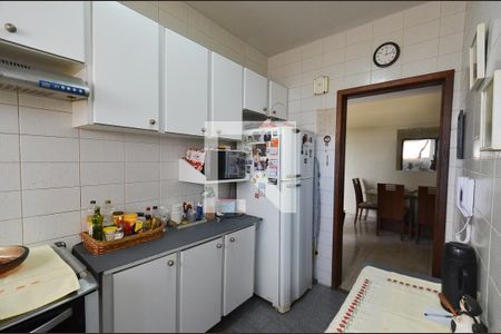 Cozinha de apartamento à venda com 2 quartos, 62m² em Graça, Belo Horizonte