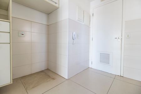 Apartamento para alugar com 90m², 2 quartos e 2 vagas Apartamento para alugar com 90m², 2 quartos e 2 vagasCozinha