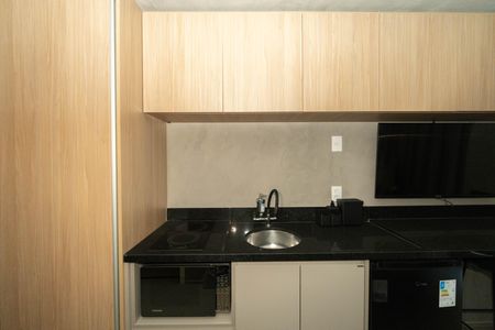 Studio para alugar com 28m², 1 quarto e sem vaga Studio para alugar com 28m², 1 quarto e sem vagaCozinha