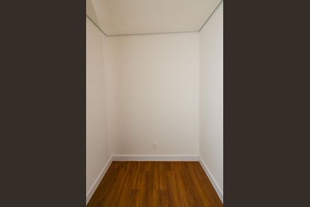 Apartamento à venda com 70m², 2 quartos e 4 vagas Apartamento à venda com 70m², 2 quartos e 4 vagasLavabo