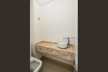 Apartamento à venda com 70m², 2 quartos e 4 vagas Apartamento à venda com 70m², 2 quartos e 4 vagasLavabo