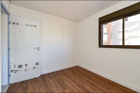 Apartamento à venda com 70m², 2 quartos e 4 vagas Apartamento à venda com 70m², 2 quartos e 4 vagasSuíte 1