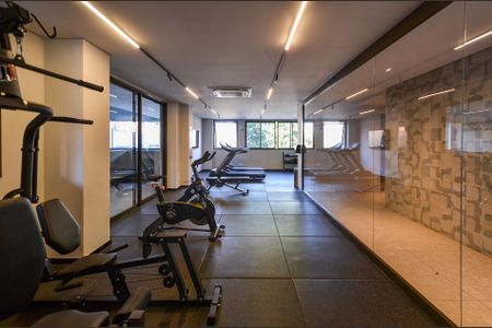 Apartamento à venda com 70m², 2 quartos e 4 vagas Apartamento à venda com 70m², 2 quartos e 4 vagasÁrea comum - Academia