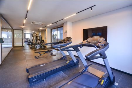 Apartamento à venda com 70m², 2 quartos e 4 vagas Apartamento à venda com 70m², 2 quartos e 4 vagasÁrea comum - Academia