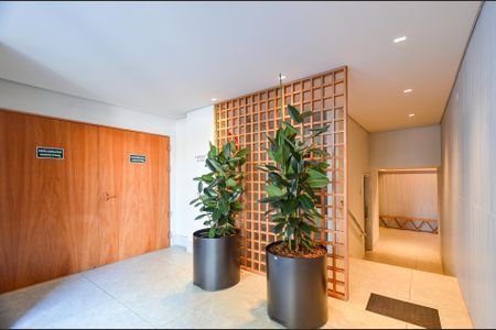 Apartamento à venda com 70m², 2 quartos e 4 vagas Apartamento à venda com 70m², 2 quartos e 4 vagasHall de entrada