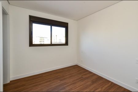 Apartamento à venda com 70m², 2 quartos e 4 vagas Apartamento à venda com 70m², 2 quartos e 4 vagasSuíte 2