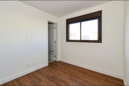 Apartamento à venda com 70m², 2 quartos e 4 vagas Apartamento à venda com 70m², 2 quartos e 4 vagasSuíte 2