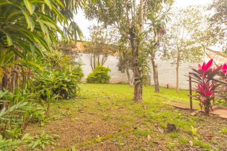Casa à venda com 136m², 2 quartos e 2 vagasQuintal