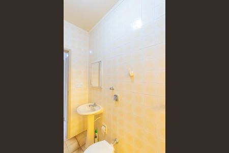 Casa à venda com 136m², 2 quartos e 2 vagasBanheiro