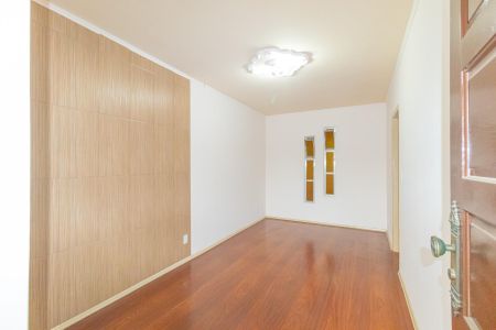 Casa à venda com 136m², 2 quartos e 2 vagasSala