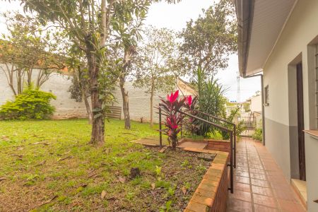 Casa à venda com 136m², 2 quartos e 2 vagasQuintal