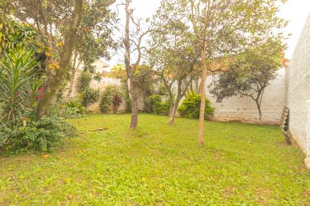 Casa à venda com 136m², 2 quartos e 2 vagasQuintal