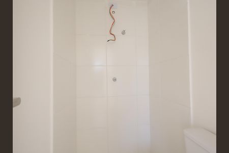 Banheiro de kitnet/studio para alugar com 1 quarto, 17m² em Vila Andrade, São Paulo