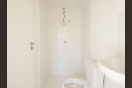 Banheiro de kitnet/studio para alugar com 1 quarto, 17m² em Vila Andrade, São Paulo