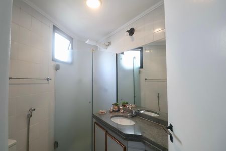 Apartamento para alugar com 103m², 3 quartos e 2 vagas Apartamento para alugar com 103m², 3 quartos e 2 vagasBanheiro Suíte