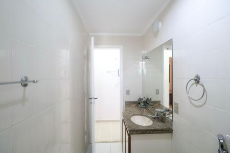 Apartamento para alugar com 103m², 3 quartos e 2 vagas Apartamento para alugar com 103m², 3 quartos e 2 vagasBanheiro Social