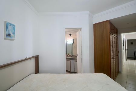 Apartamento para alugar com 103m², 3 quartos e 2 vagas Apartamento para alugar com 103m², 3 quartos e 2 vagasSuíte