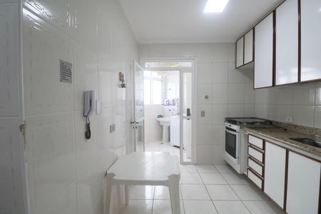 Apartamento para alugar com 103m², 3 quartos e 2 vagas Apartamento para alugar com 103m², 3 quartos e 2 vagasCozinha