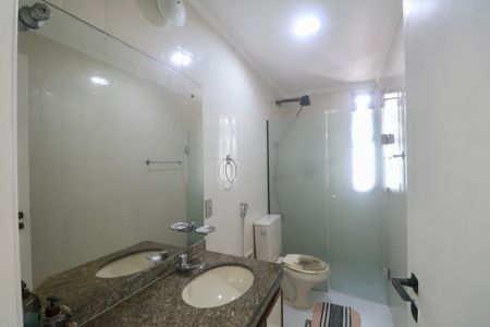 Apartamento para alugar com 103m², 3 quartos e 2 vagas Apartamento para alugar com 103m², 3 quartos e 2 vagasBanheiro Social