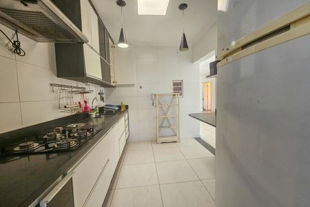 Apartamento para alugar com 180m², 3 quartos e 1 vaga