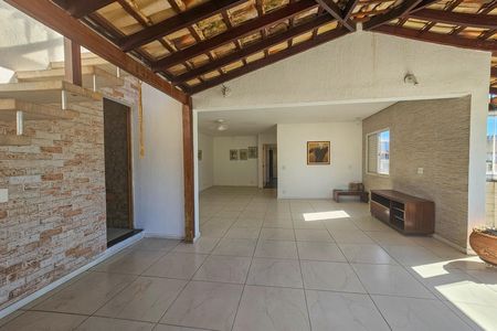 Apartamento para alugar com 180m², 3 quartos e 1 vaga