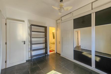 Apartamento para alugar com 180m², 3 quartos e 1 vaga