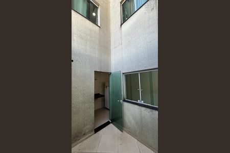Apartamento para alugar com 37m², 2 quartos e 1 vaga Apartamento para alugar com 37m², 2 quartos e 1 vagaÁrea de Serviço