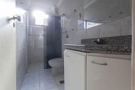 Apartamento à venda com 165m², 4 quartos e 2 vagas Apartamento à venda com 165m², 4 quartos e 2 vagasBanheiro social 1