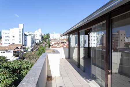 Apartamento à venda com 165m², 4 quartos e 2 vagas Apartamento à venda com 165m², 4 quartos e 2 vagasCobertura