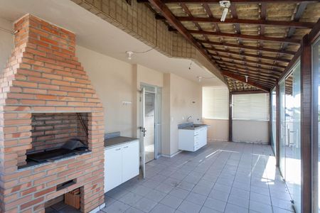 Apartamento à venda com 165m², 4 quartos e 2 vagas Apartamento à venda com 165m², 4 quartos e 2 vagasCobertura