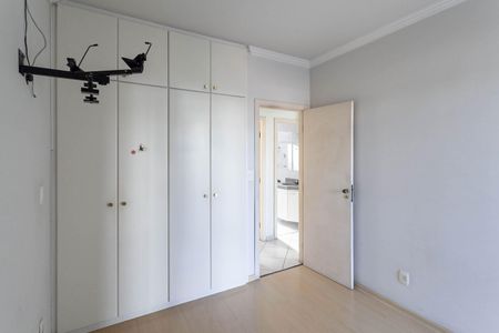 Apartamento à venda com 165m², 4 quartos e 2 vagas Apartamento à venda com 165m², 4 quartos e 2 vagasSuíte