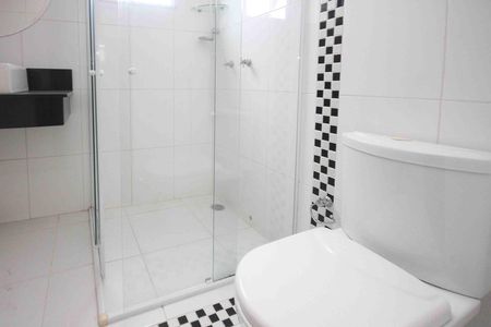 Casa de condomínio à venda com 300m², 4 quartos e 2 vagasBanhero da Suite 03