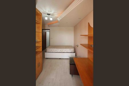 Casa de condomínio à venda com 300m², 4 quartos e 2 vagasSuite